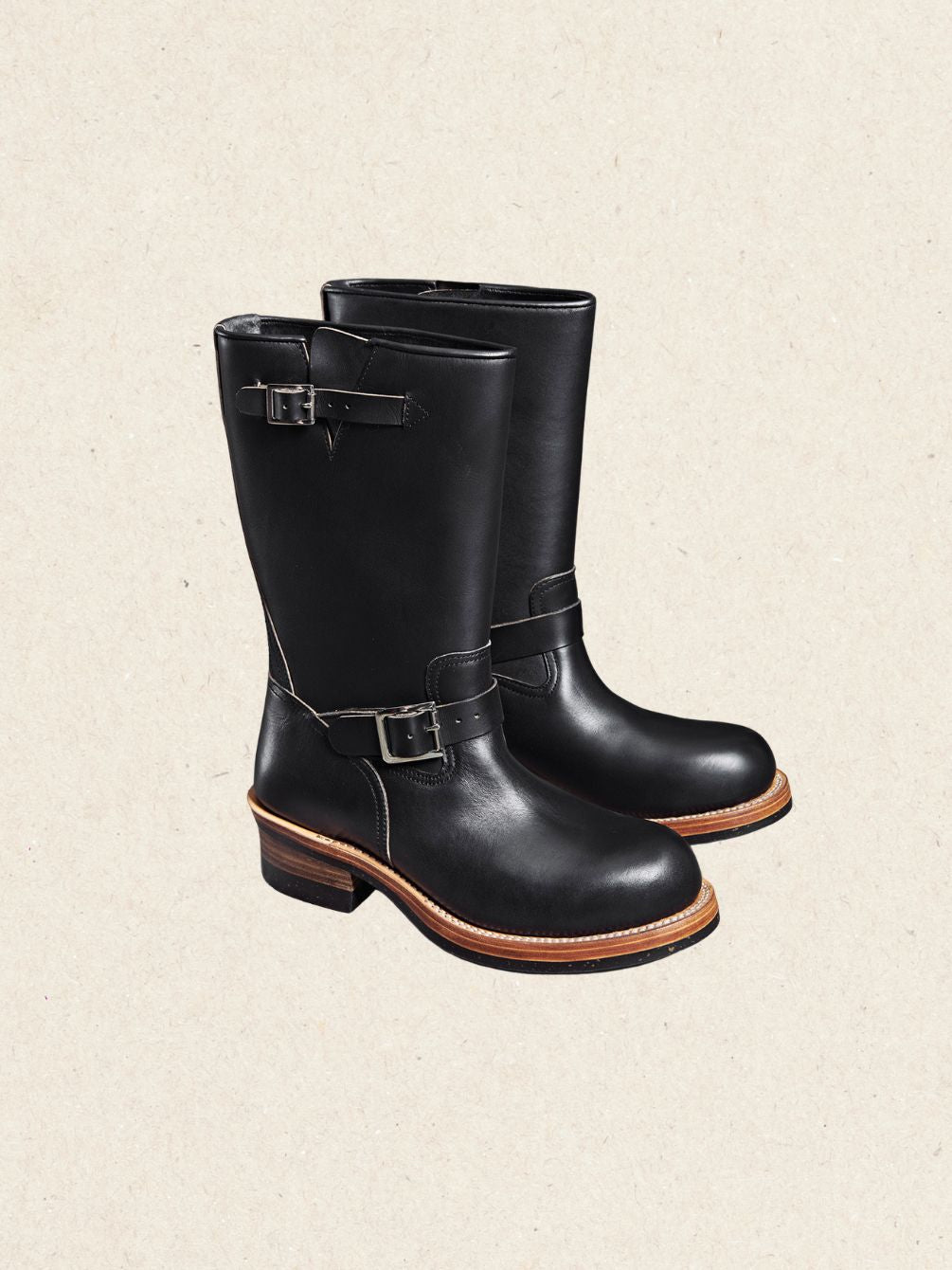 Botas de ingeniero de piel de becerro negras desenceradas  by Hector Maden, full product view