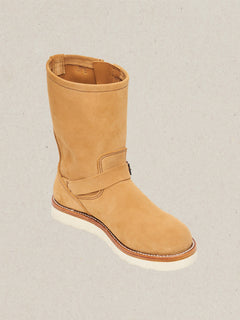Reference product image - Arrow Engineer Boots side view