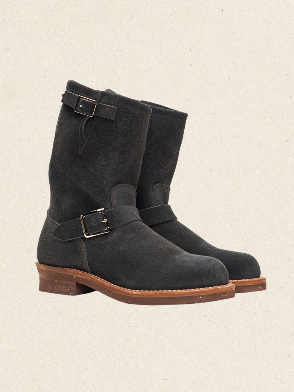 Botas de ingeniero de ante negro  by Hector Maden, full product view