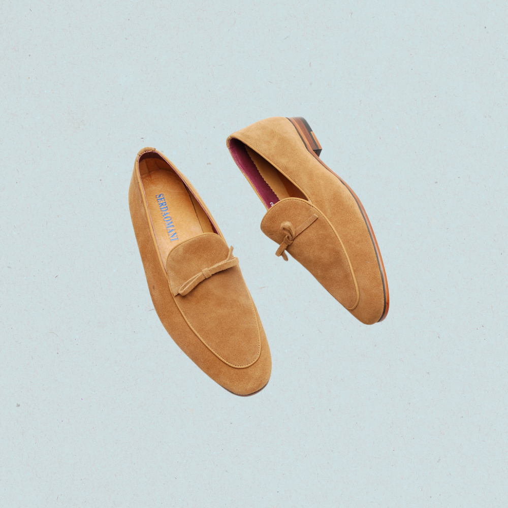 elegant dandy suede shoes