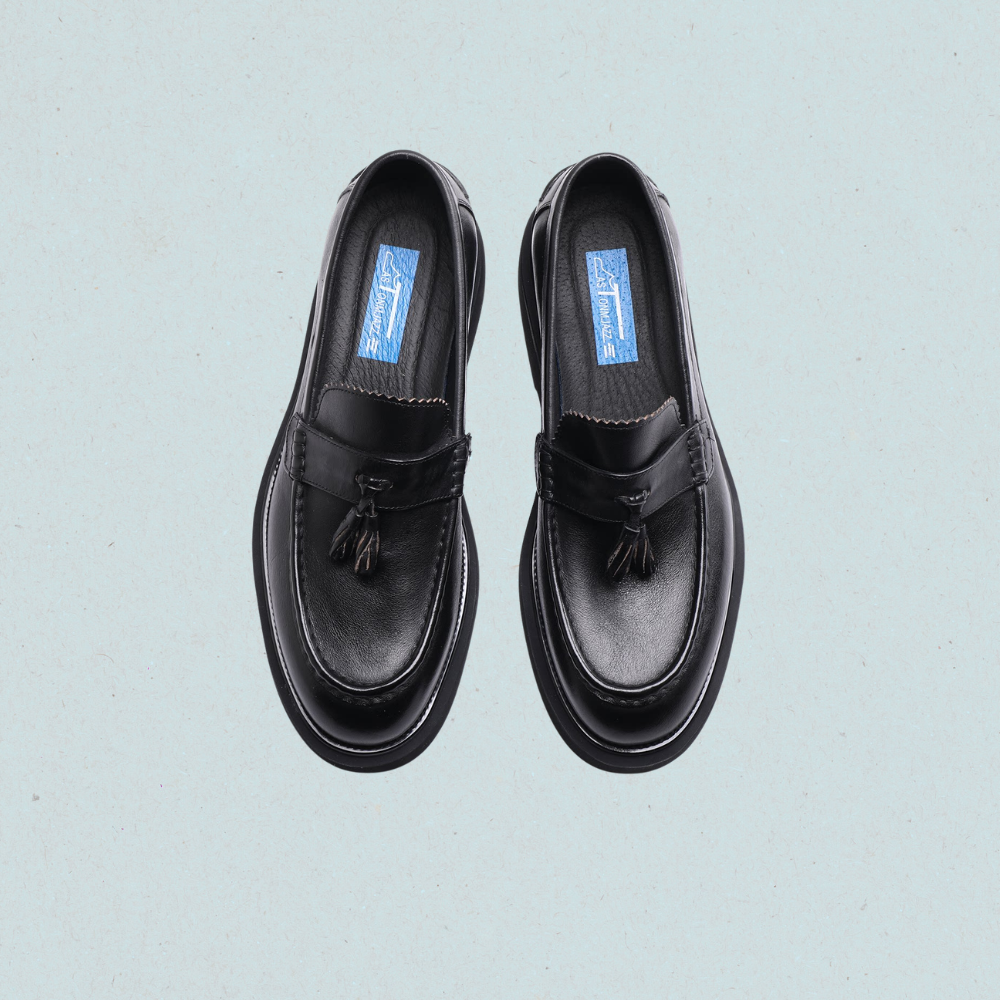 mens pebble grain kiltie loafers