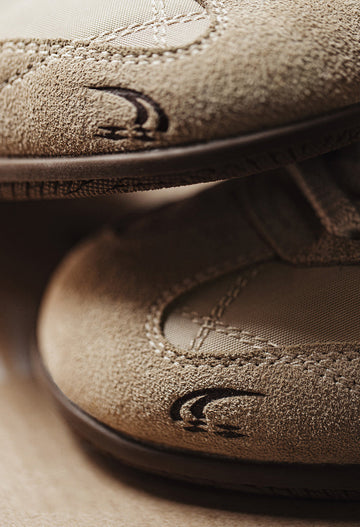 speed sail embossed side detail on retro sneakers