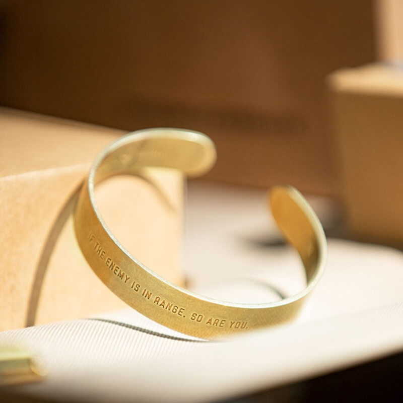 18k gold hand gold bracelet for men