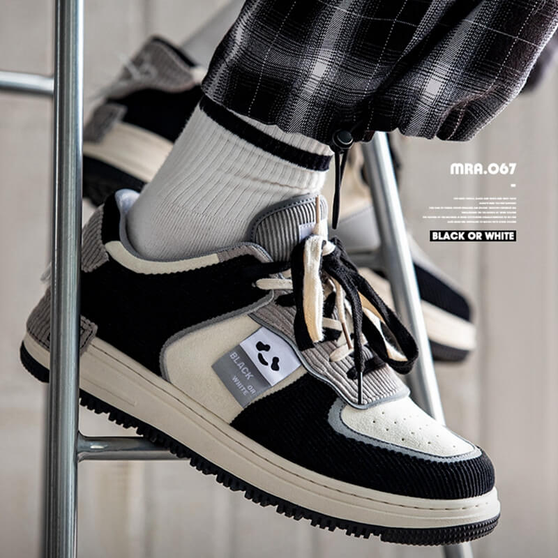 Low top black and white 