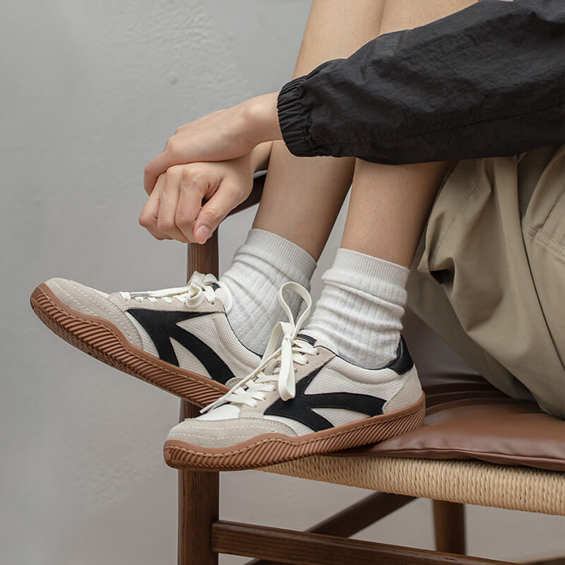 white sneakers for women