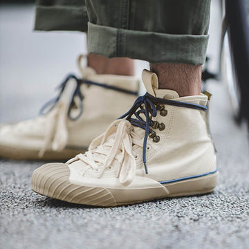 Chaussures de toile à haut haut vulcanisé vintage